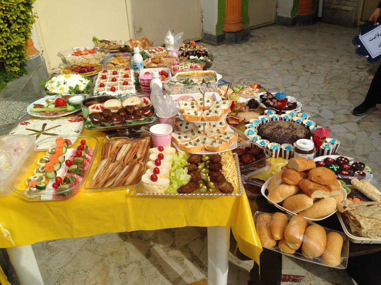 برگزاری سفره سلامت در دبستان باران اندیشه سال 95